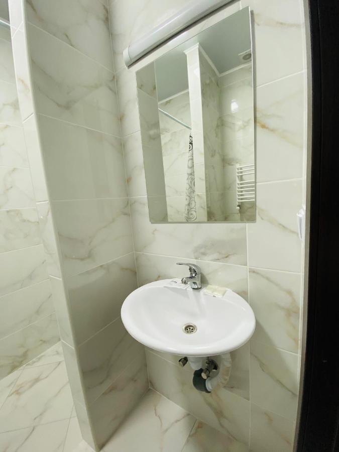 Hotel Під Явором New Drogomirchany Exterior foto