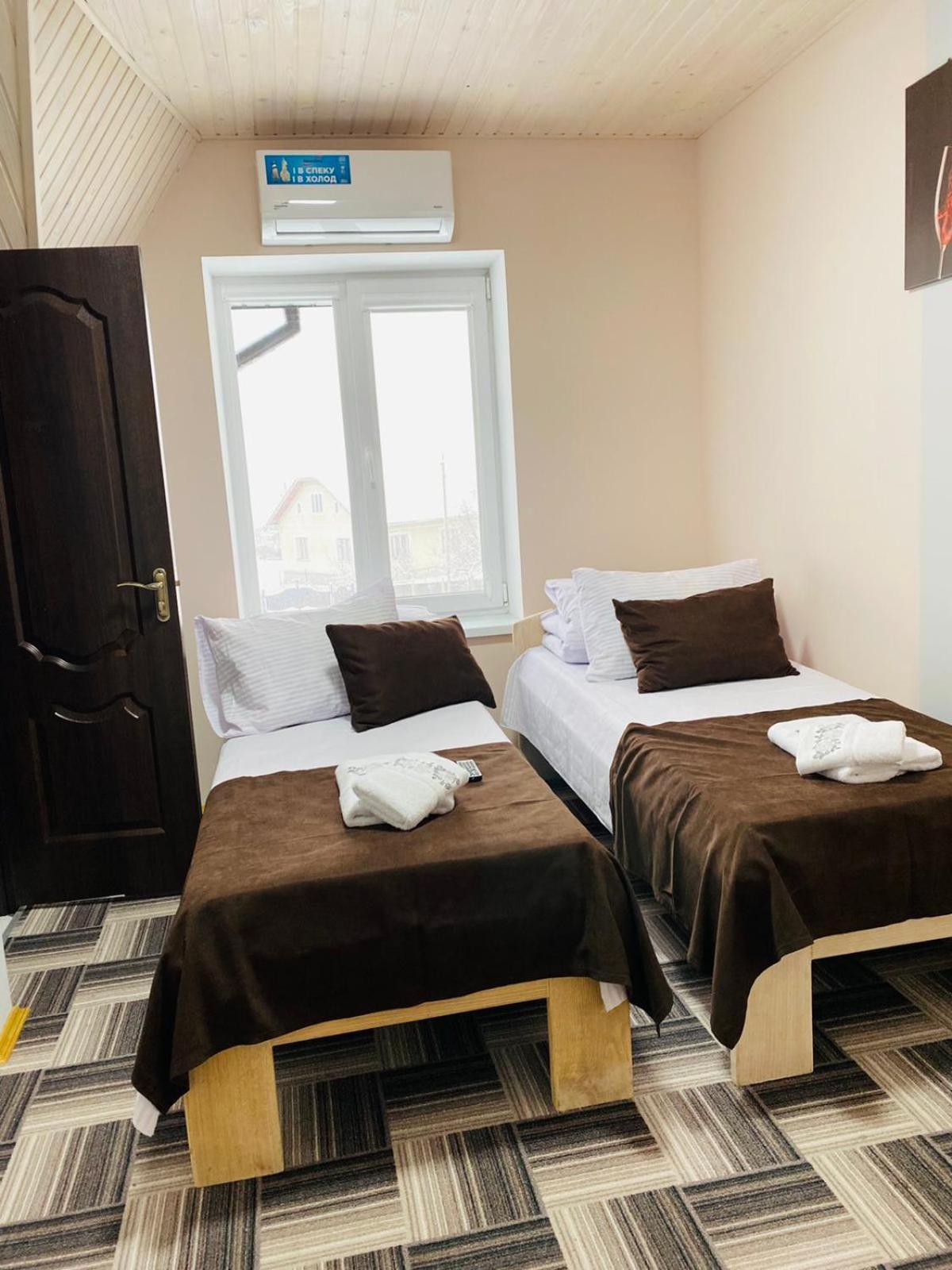 Hotel Під Явором New Drogomirchany Habitación foto