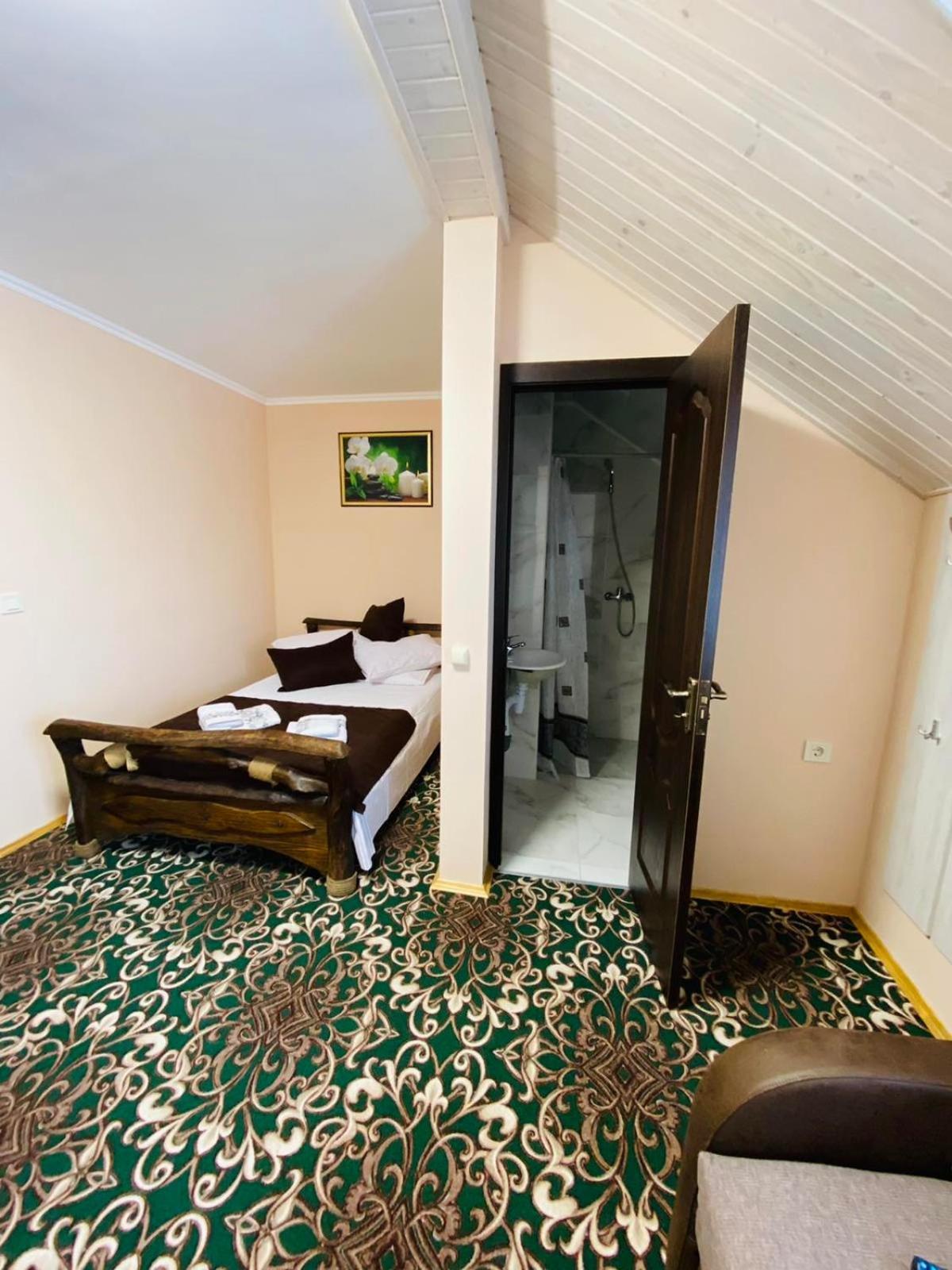 Hotel Під Явором New Drogomirchany Habitación foto