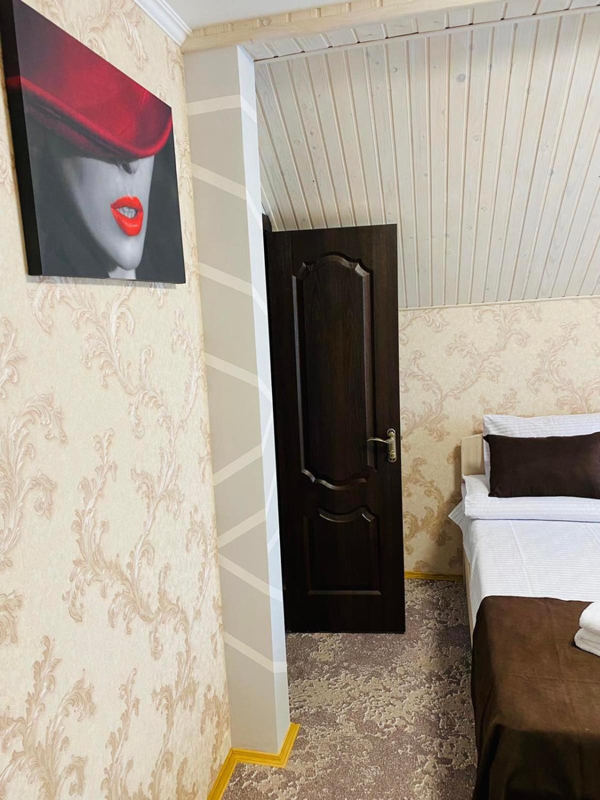 Hotel Під Явором New Drogomirchany Habitación foto